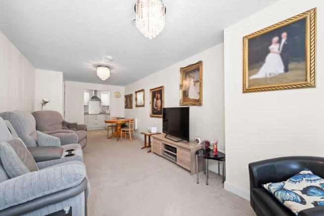 1 bed Retirement Property for sale Image 8