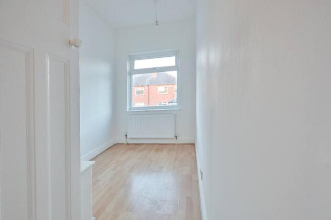 3 bed Semi-Detached to rent Image 11
