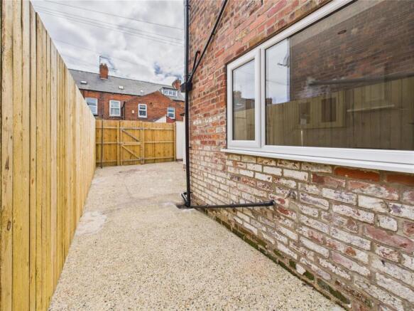4 bed Terraced for sale Image 10