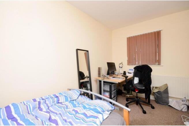17 bed Block of Apartments for sale Image 7