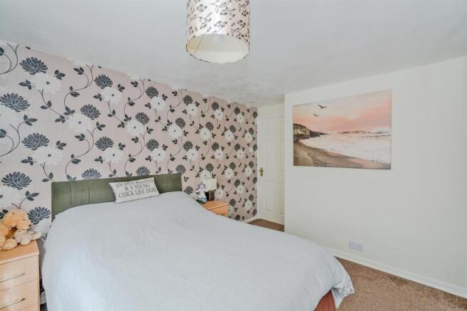 Dovedale, Cannock, WS11 5TF-11.jpg
