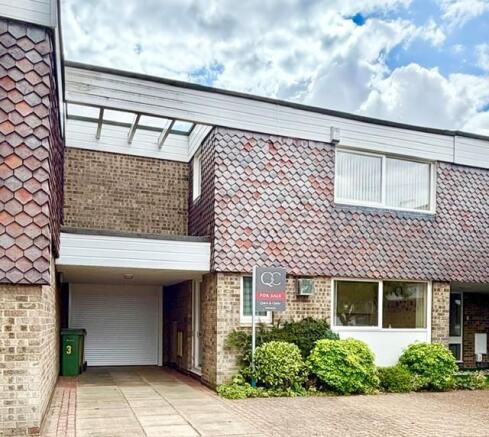 3 Priory Close - Front shot.jpg