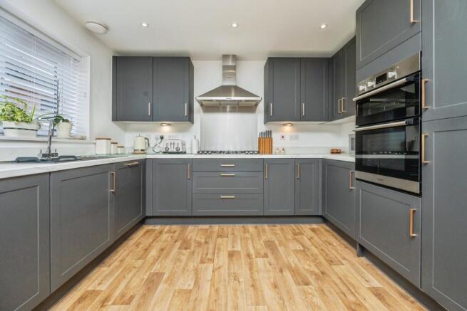 Poplar Drive, Meon Vale, Stratford-upon-Avon, Warwickshire, CV37 photo 4