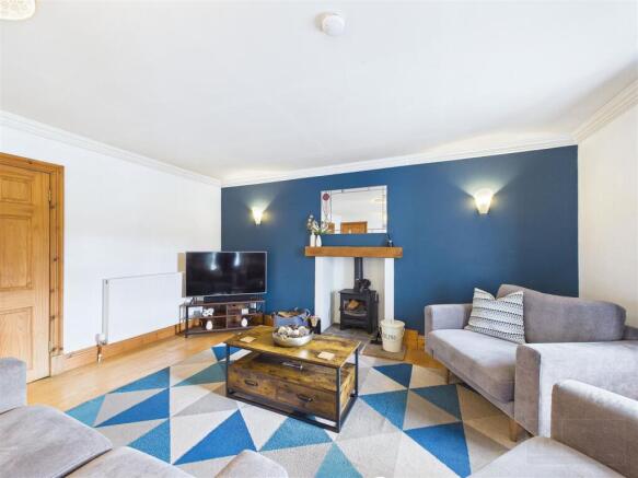 Sitting Room & Dining Area