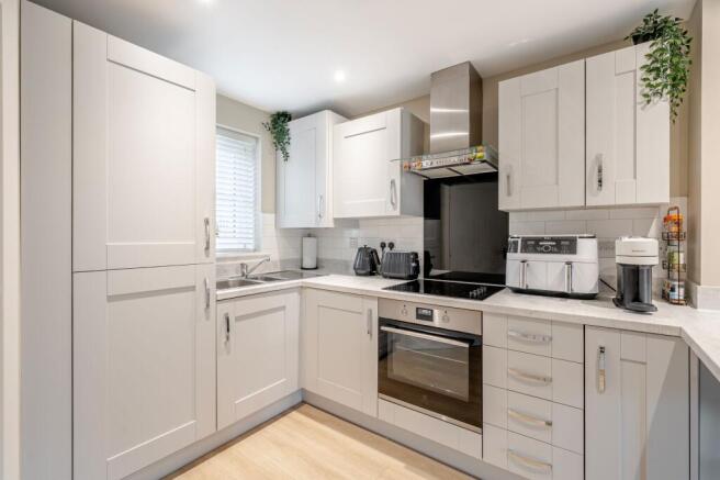 2 bed Terraced for sale Image 2