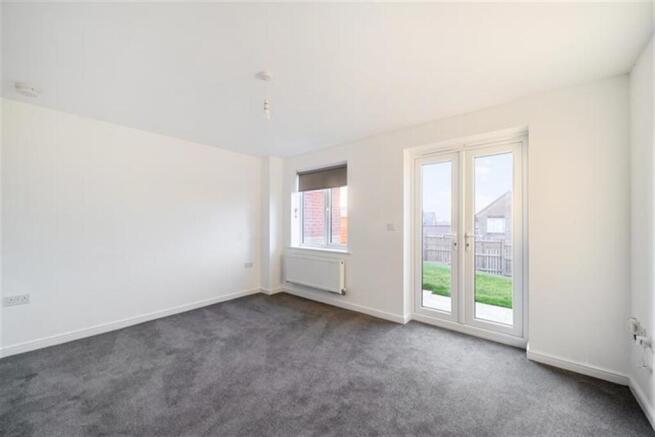 3 bed Semi-Detached to rent Image 4