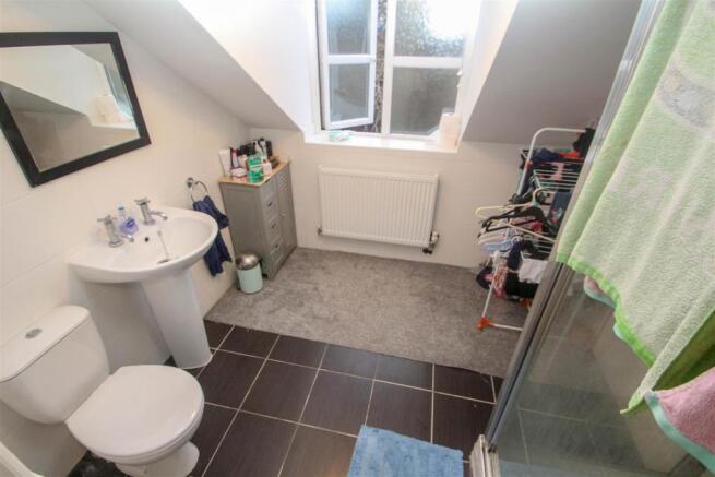 Master Ensuite