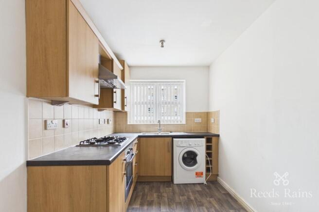 2 bed Apartment to rent Image 8