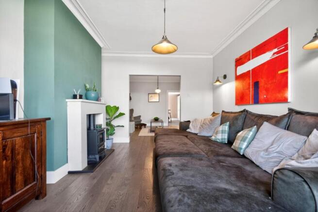 3 bed House for sale Image 5