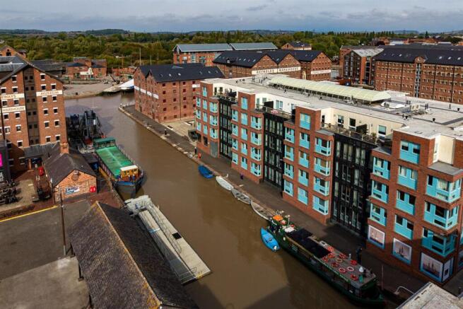 Flat 1 The Barge Arm, Gloucester Docks, Gloucester