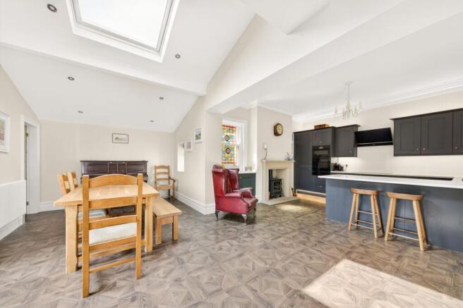 Open Plan Dining Kitchen and Family Room