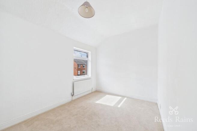 3 bed Terraced for sale Image 6
