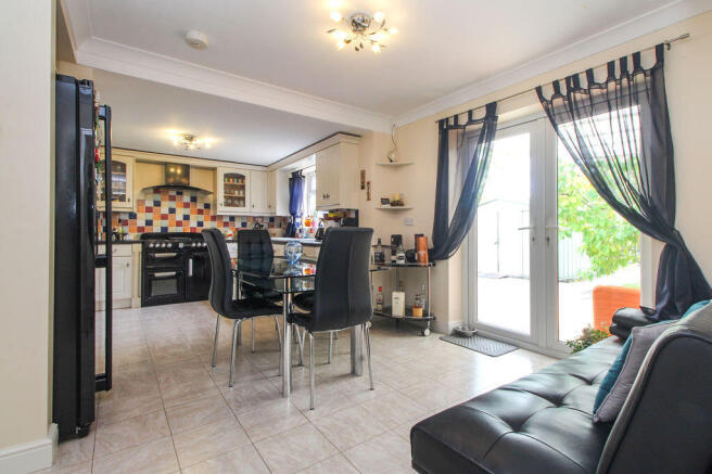 Kitchen/Breakfast Room