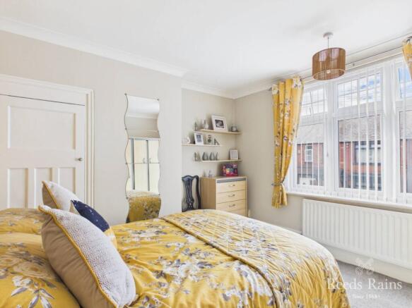 3 bed Terraced for sale Image 11