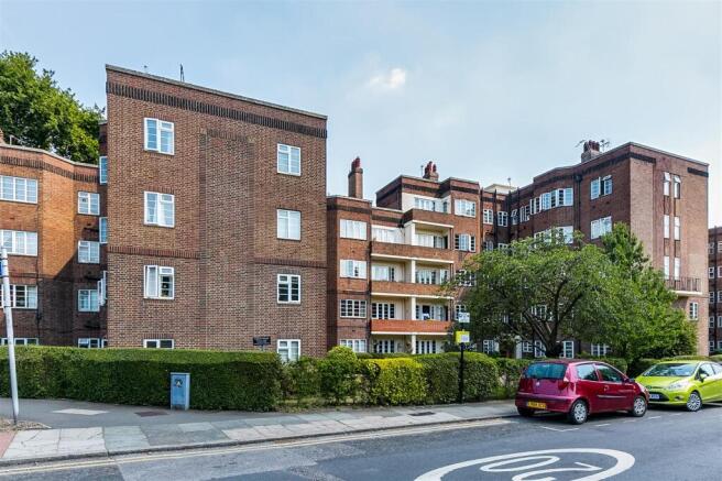 FOR SALE - Chiswick Village, W4