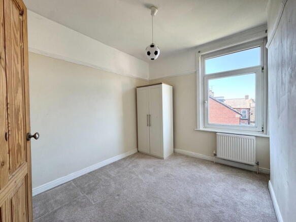 3 bed Terraced for sale Image 11
