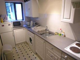 KITCHEN:
