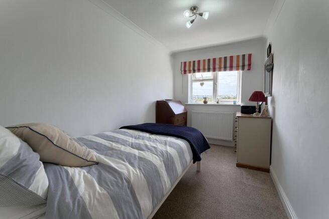 3 bed Terraced for sale Image 11