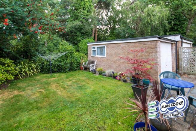 4 bed Detached for sale Image 4