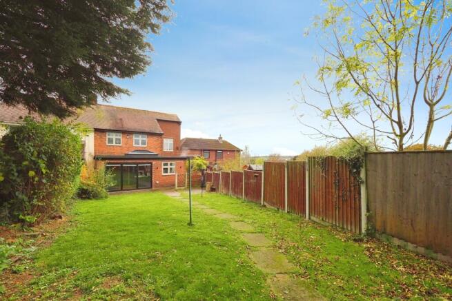 Large garden space and private!