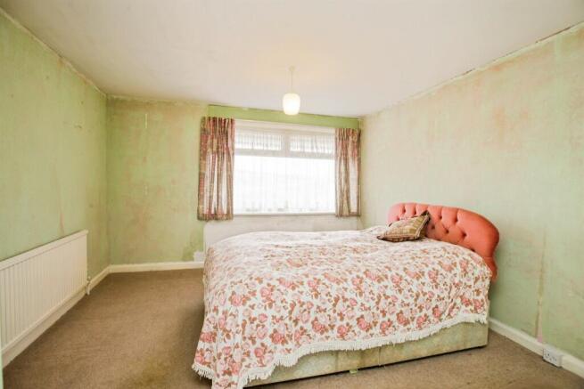 3 bed Semi-Detached for sale Image 10