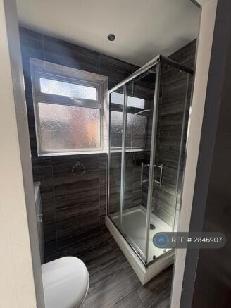 3 bed Terraced to rent Image 9
