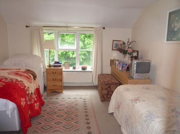 BEDROOM 1