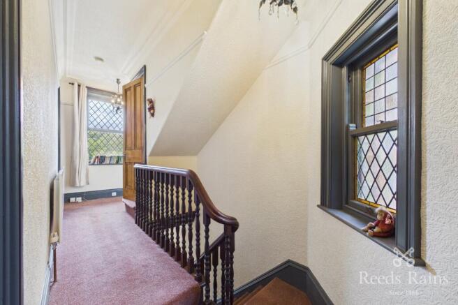 4 bed Detached for sale Image 11