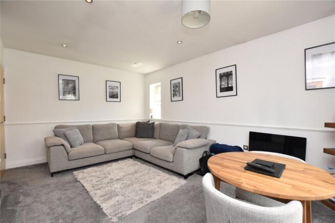 1 bed Apartment for sale Image 12