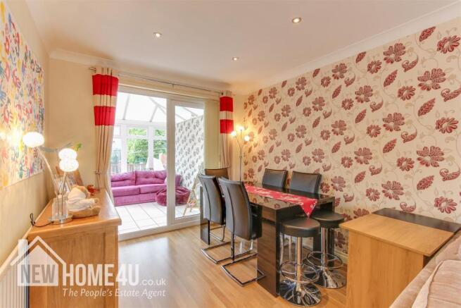 DINING ROOM: