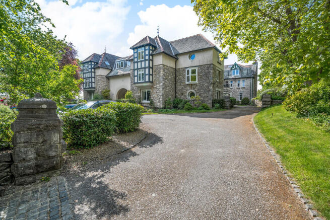 2-bed flat on Apartment 1, Heathcliffe Court, Redhills Road, Arnside, Cumbria, LA5 0AT, £295,000