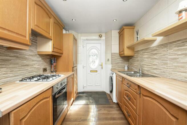23 Whirlbut Street_09.jpg