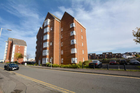 2 Buchan Court, Ayr, KA7 1HB