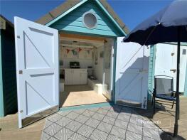 3, Shires Copse, Bournemouth BH6 4AL