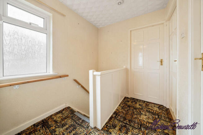 3 bed Semi-Detached for sale Image 11