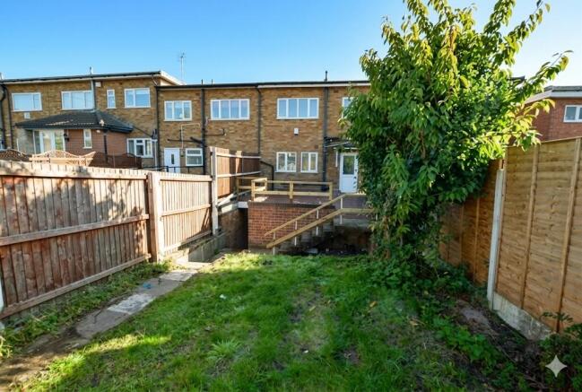 142A Beacon Road, Great Barr, Birmingham, West Midlands B43 7BN photo 4