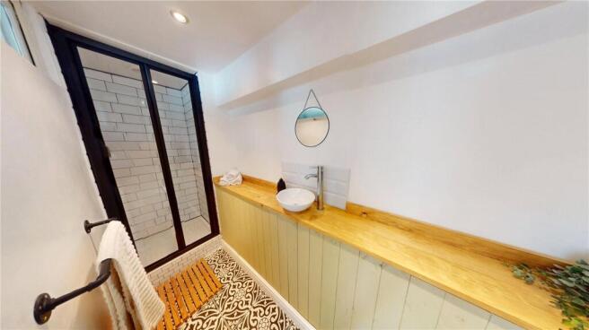 2 bed House for sale Image 8