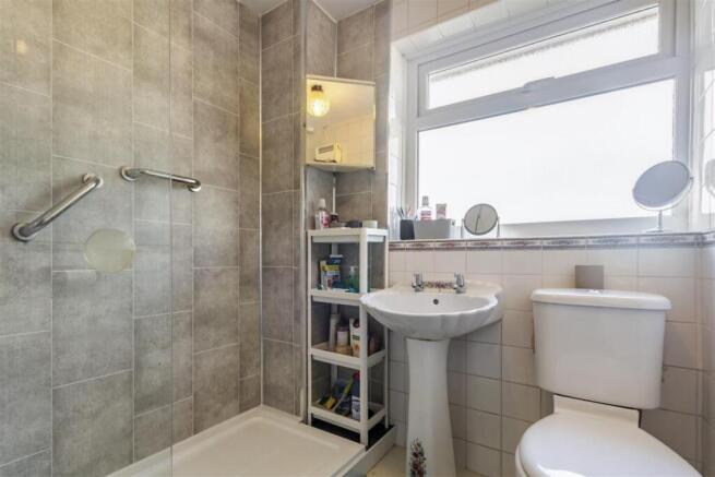 3 bed Terraced for sale Image 9