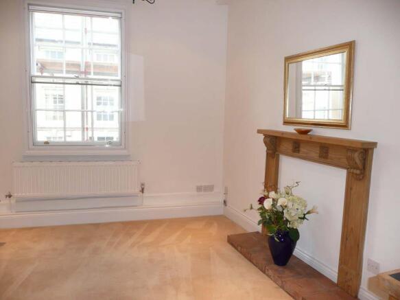 SITTING ROOM: