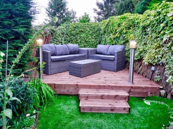 REAR GARDEN - VENDOR SUPPLIED