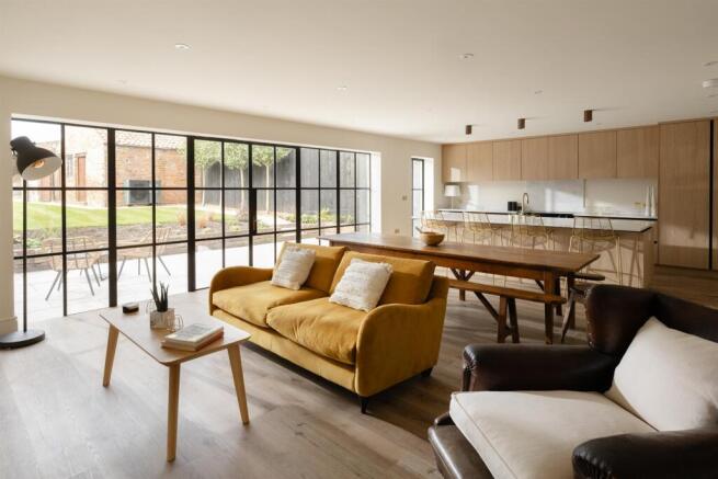 Kitchen / Breakfast / Living Room