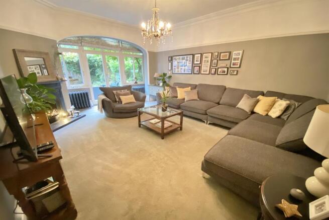 Lounge 2