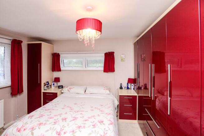 Bedroom 1 x2