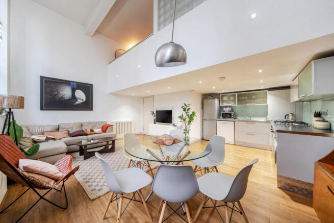 1403389-11-697244...