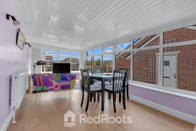 2 bed Detached Bungalow for sale Image 9