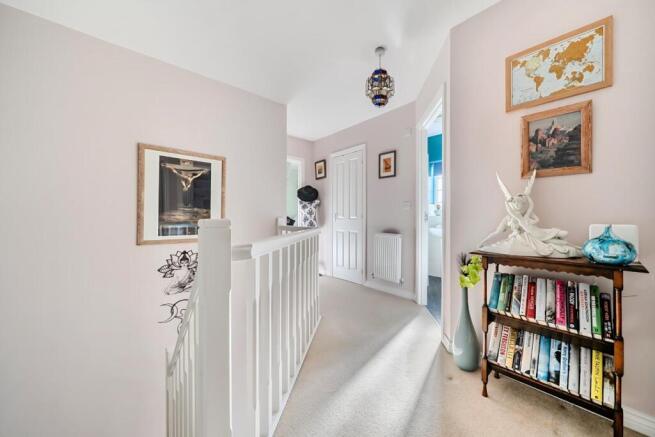4 bed Detached for sale Image 12