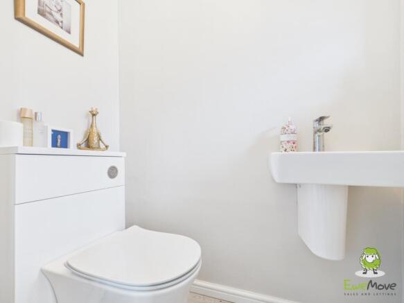 EweMove Estate Agents Basingstoke - York Close - C
