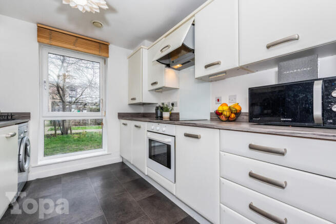 Vimy Drive, Dartford, DA1 photo 3