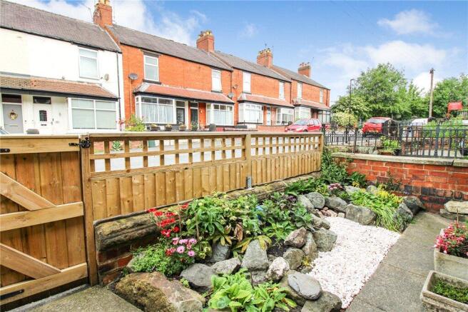 3 bed Terraced for sale Image 8