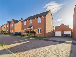 14, Bosworth Avenue, Stratford-upon-avon CV37 7RZ